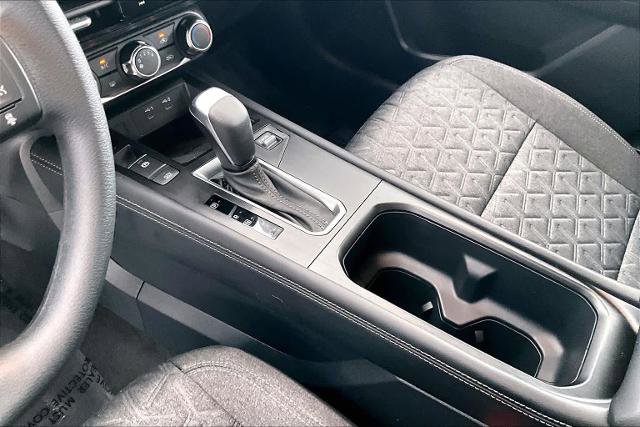 Certified 2025 Nissan Kicks SV image 16