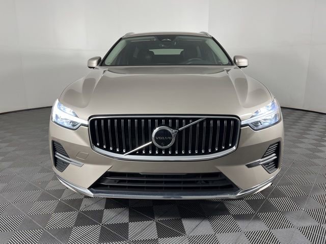 Used 2023 Volvo XC60 B5 Plus w/ Protection Package Premier FWD image 5