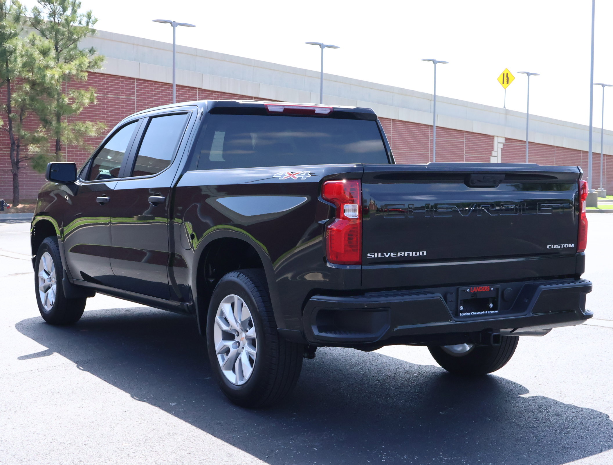 New 2026 Chevrolet Silverado 1500 Custom AWD/4WD image 6