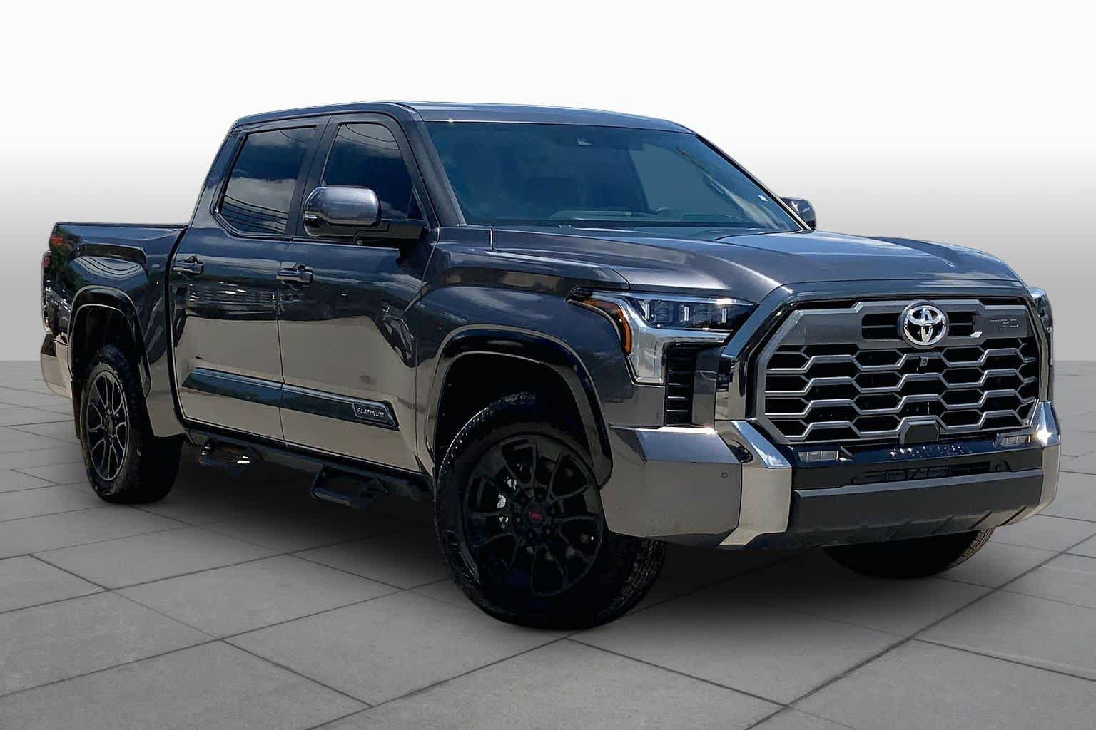 Used 2025 Toyota Tundra Platinum w/ TRD Off-Road Package AWD/4WD image 3