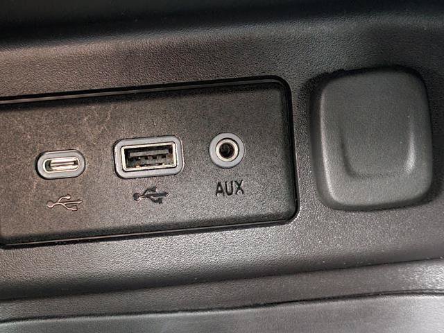 Used 2024 Chevrolet Equinox LT w/ LPO, Floor Liner Package FWD image 20