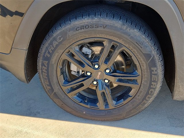 Used 2022 GMC Terrain AT4 image 7