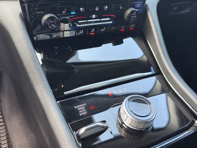 Used 2021 Jeep Grand Cherokee L Limited w/ Luxury Tech Group II AWD/4WD image 19