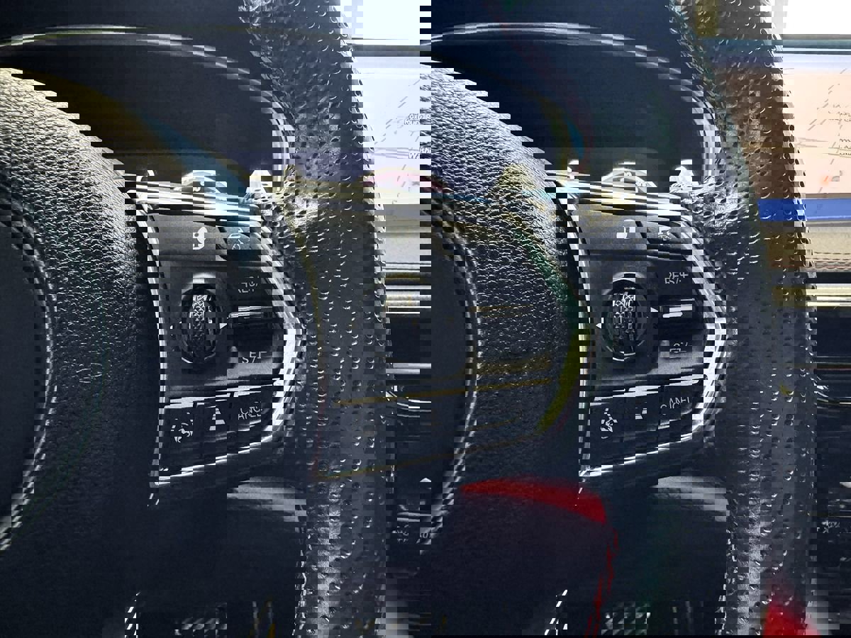 Used 2022 Acura MDX A-Spec image 40