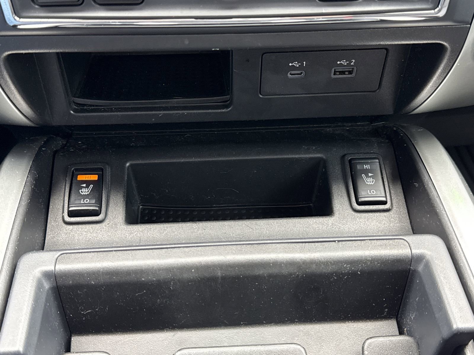 Used 2020 Nissan Titan SV w/ SV Convenience Package image 26