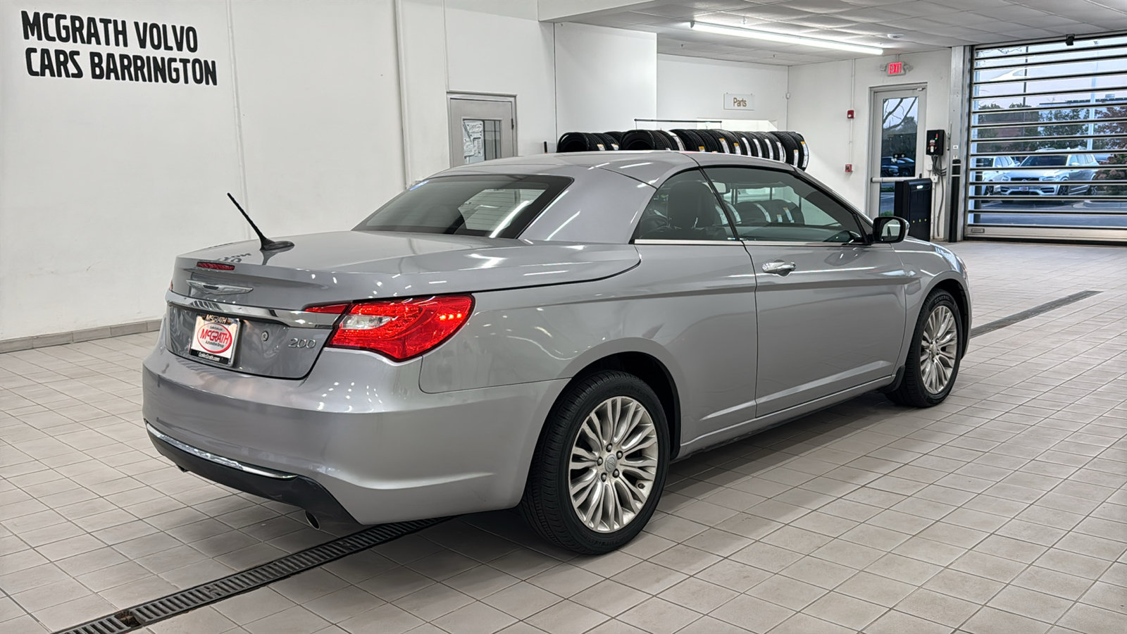 Used 2013 Chrysler 200 Limited FWD image 5