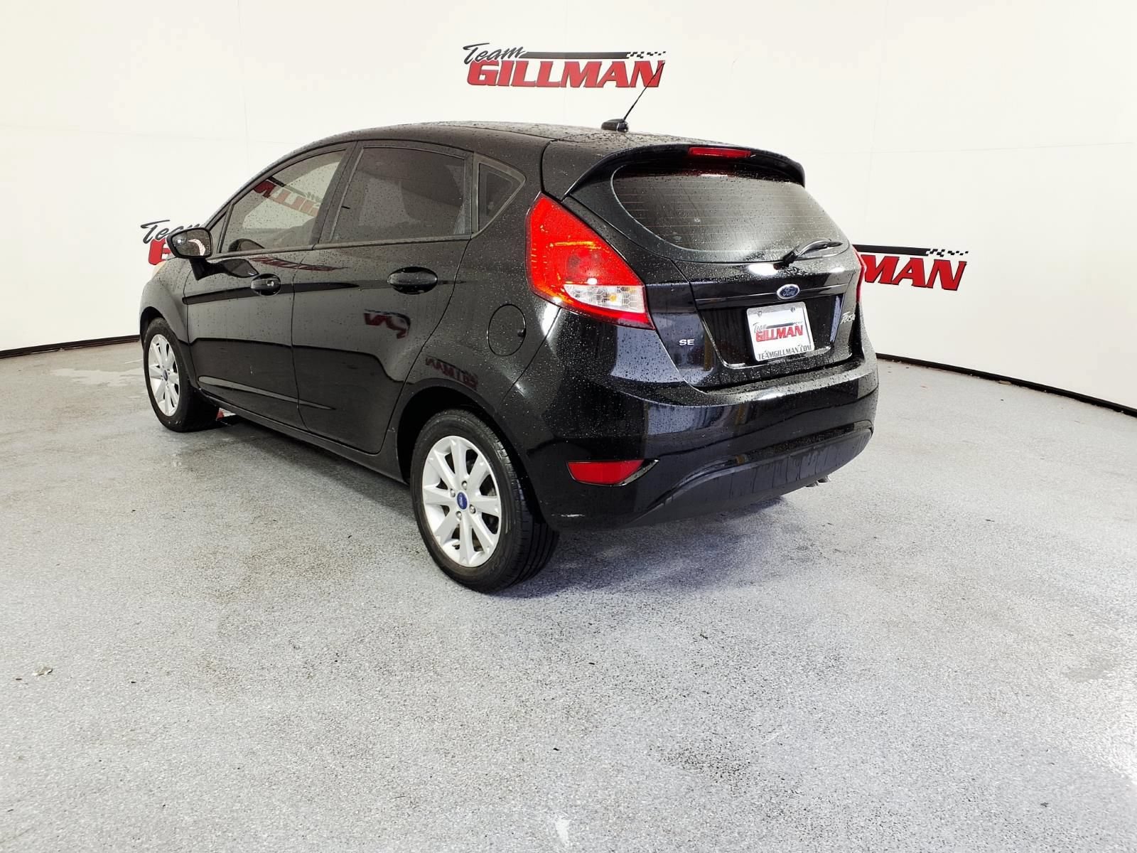 Used 2012 Ford Fiesta SE FWD image 4