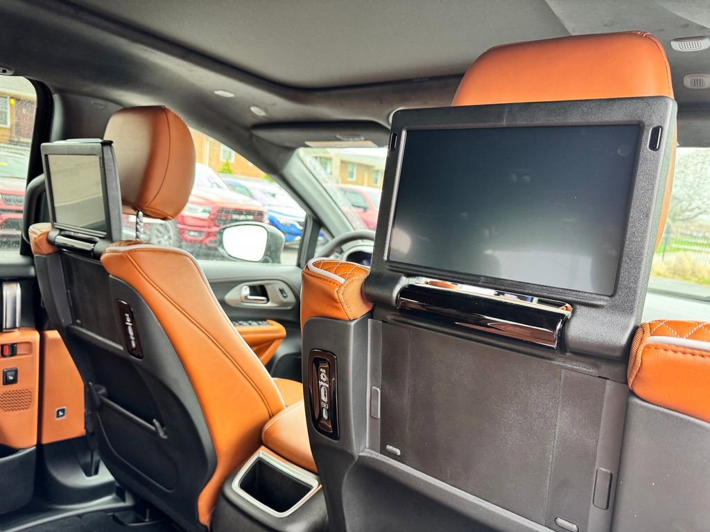 New 2026 Chrysler Pacifica Pinnacle image 12