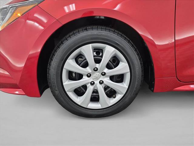 Used 2020 Toyota Corolla LE FWD image 26