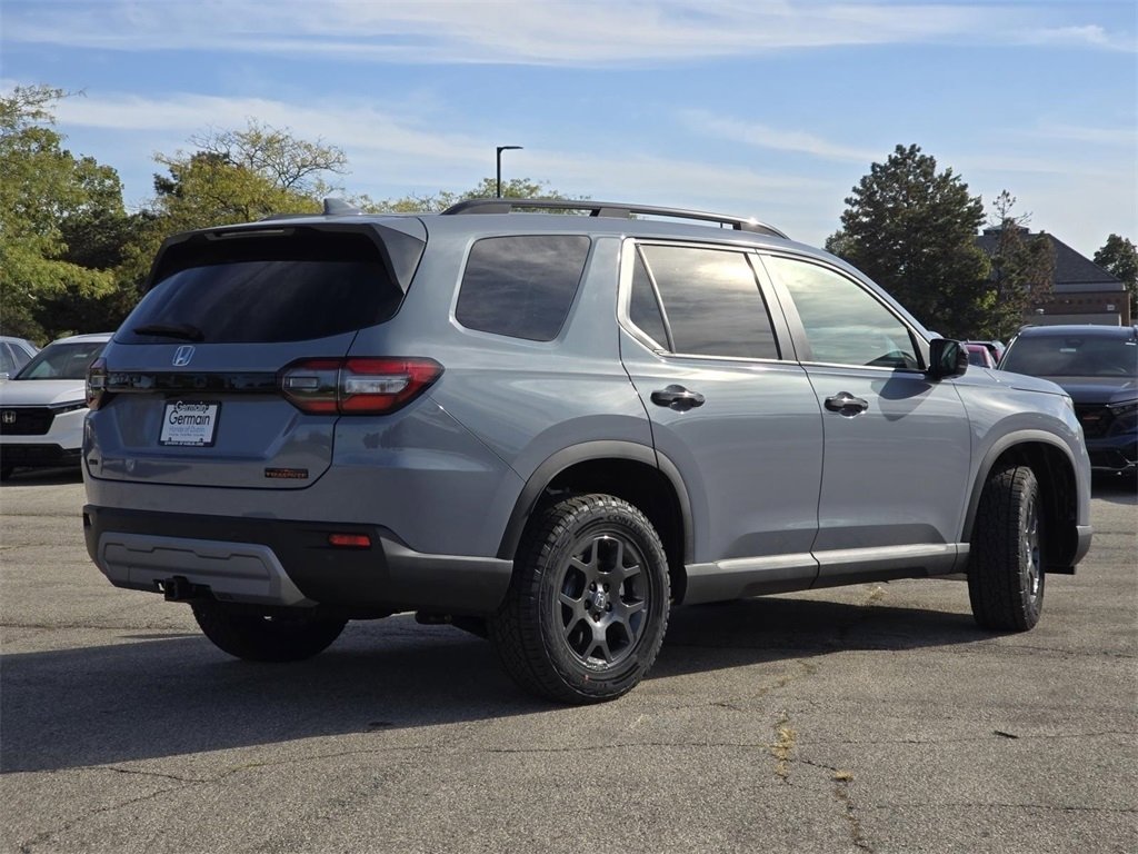 New 2025 Honda Pilot TrailSport image 21