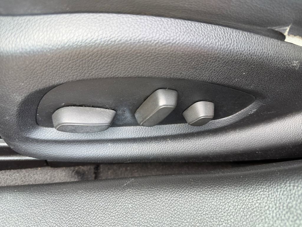Used 2014 Buick LaCrosse Premium image 13