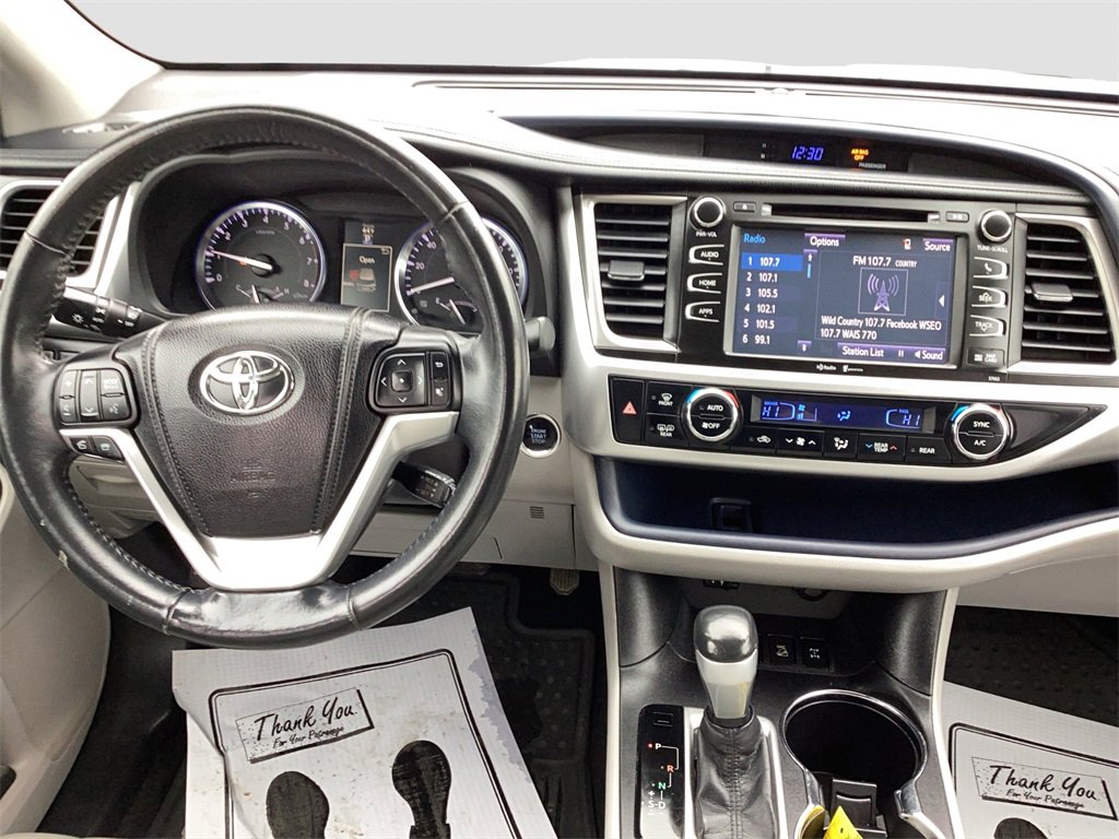 Used 2015 Toyota Highlander XLE image 13