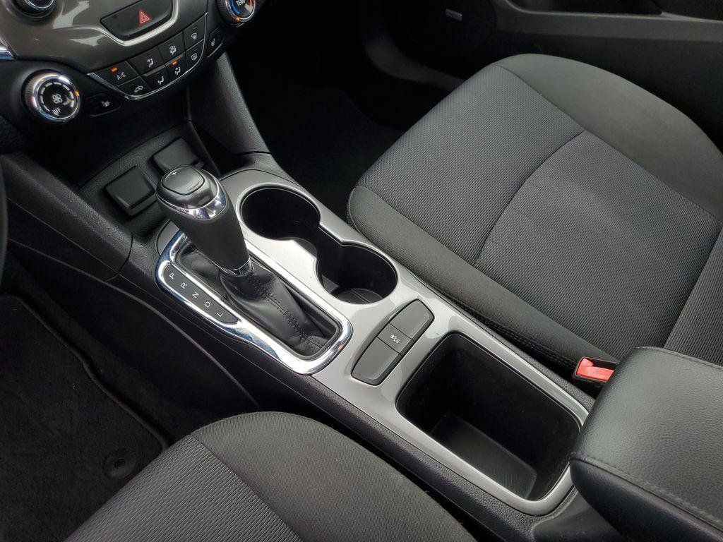 Used 2018 Chevrolet Cruze LT w/ Sun And Sound Package FWD image 20