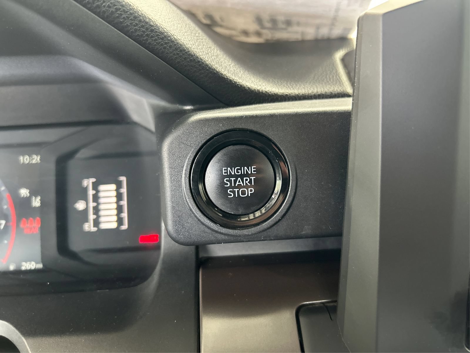 Used 2024 Toyota Tacoma SR5 AWD/4WD image 27