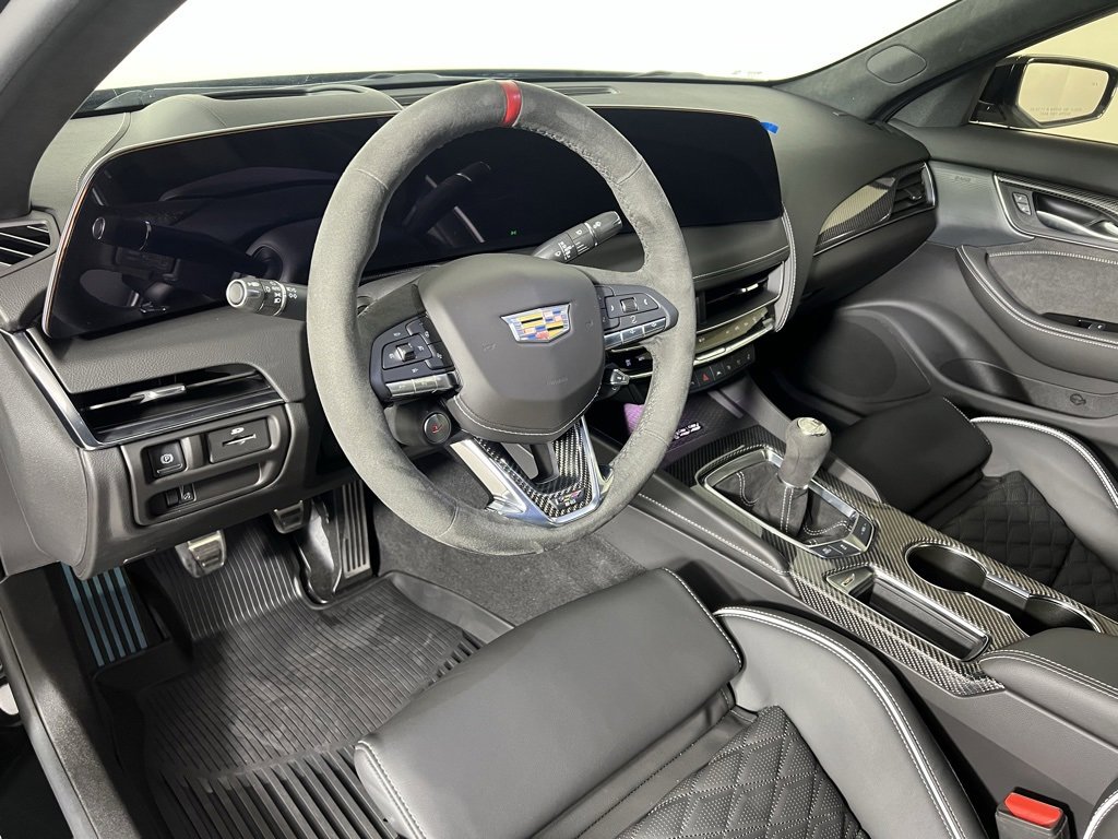 Used 2026 Cadillac CT5 V Blackwing w/ LPO, Blue Accent Package image 3