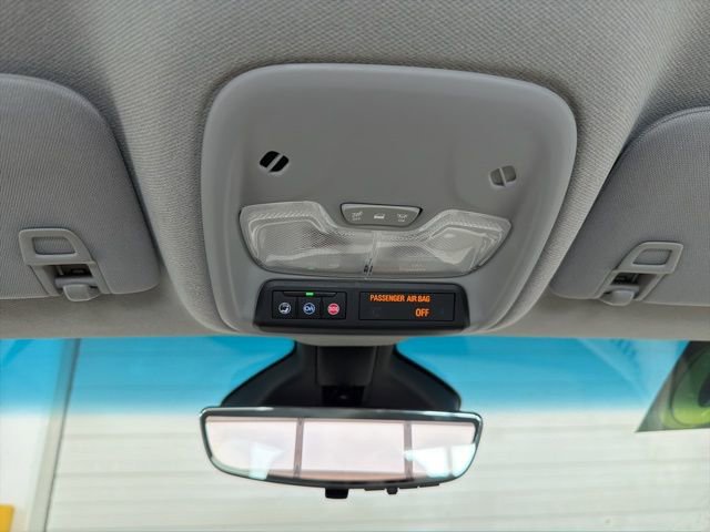 Used 2020 Chevrolet Bolt Premier w/ Infotainment Package image 18