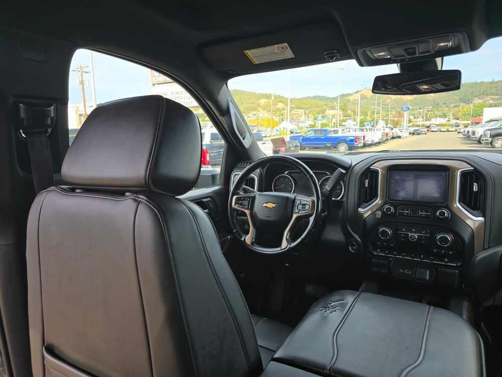 Used 2023 Chevrolet Silverado 3500 High Country w/ Safety Package II AWD/4WD image 10