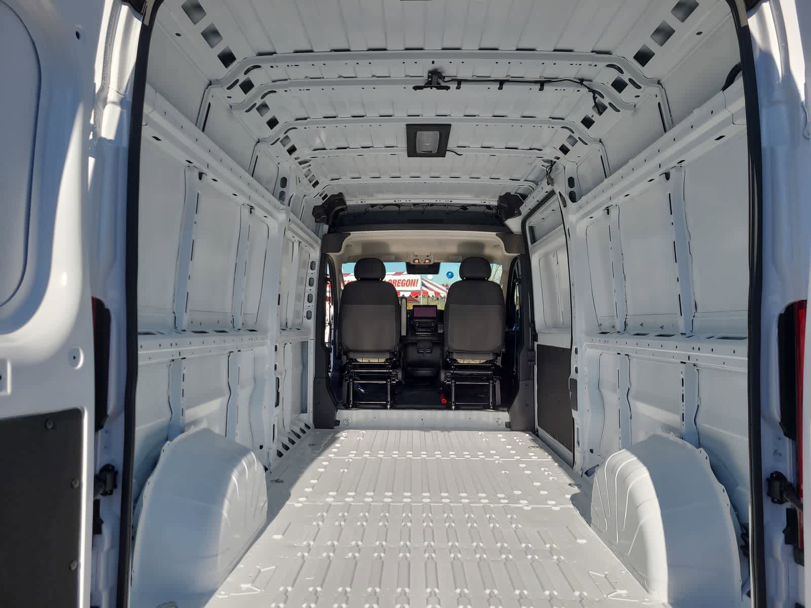 New 2026 RAM ProMaster 2500 w/ Premium Convenience Group image 27