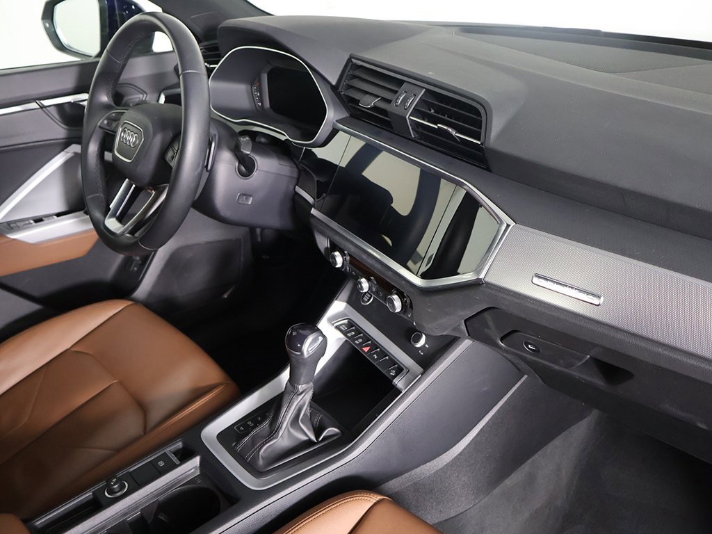 Used 2023 Audi Q3 2.0T Premium w/ Convenience Package image 27