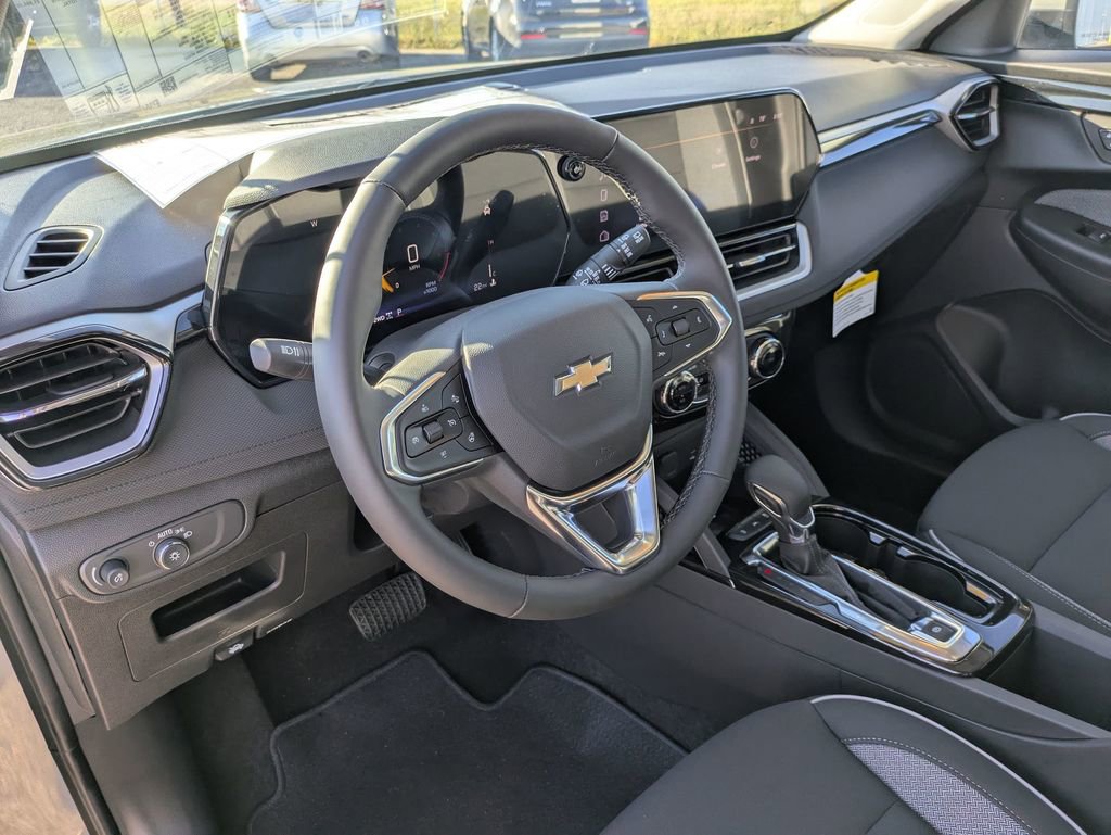 New 2025 Chevrolet TrailBlazer LT w/ Convenience Package image 14