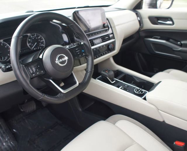 Used 2024 Nissan Pathfinder SL image 19