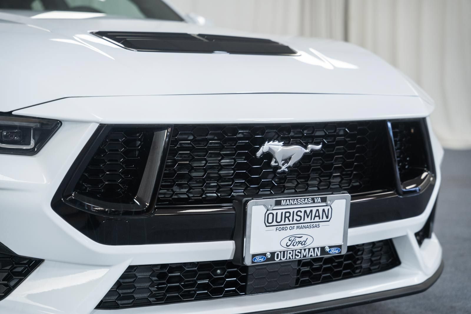 Used 2024 Ford Mustang GT Premium RWD image 13