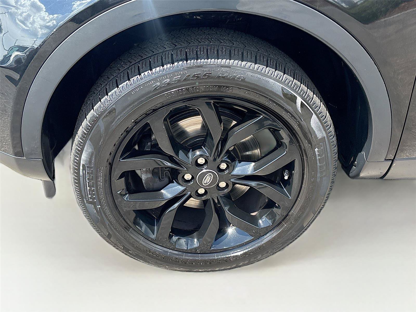 Used 2016 Land Rover Discovery Sport HSE AWD/4WD image 29