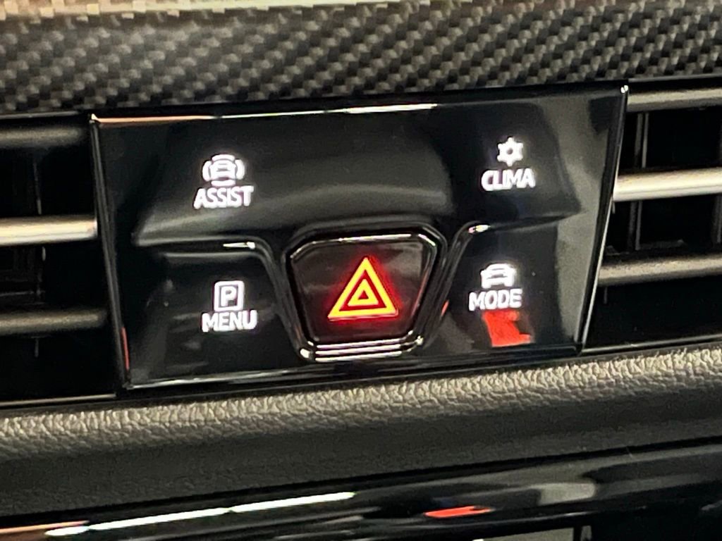 New 2025 Volkswagen Golf R Black Edition image 10