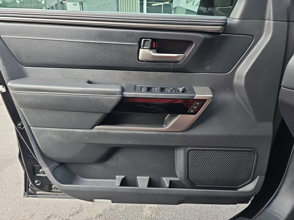 Used 2024 Toyota Tundra Limited image 30