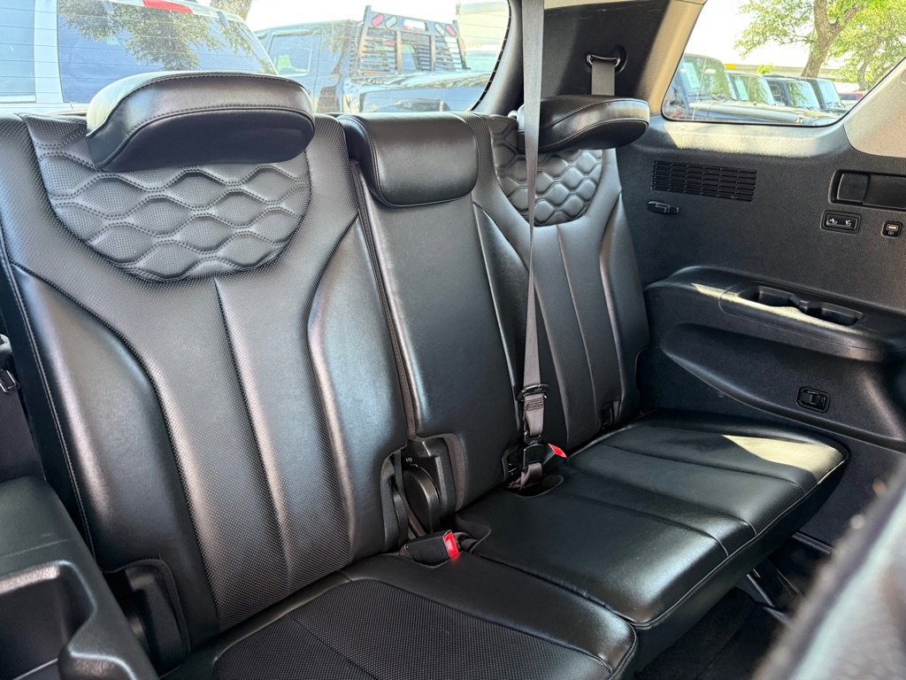 Used 2021 Hyundai Palisade Limited FWD image 19