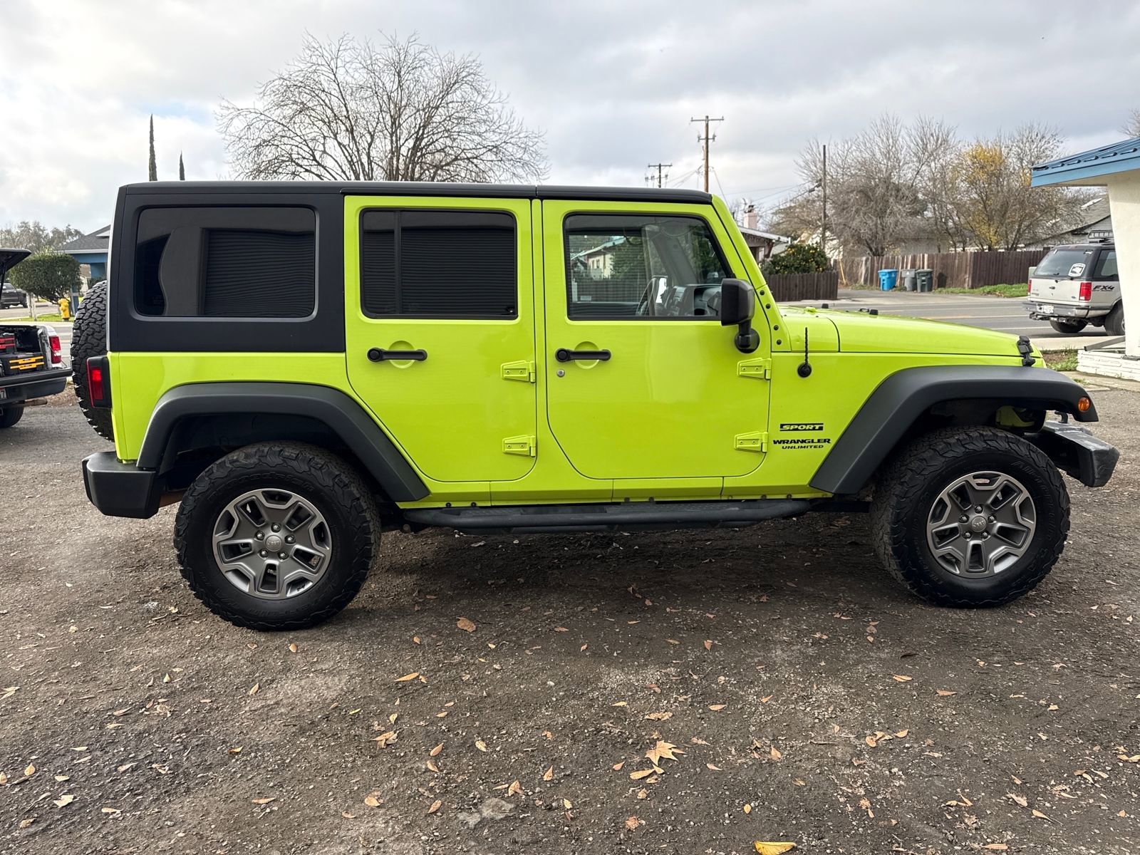 Used 2017 Jeep Wrangler Unlimited Sport w/ Max Tow Package image 6
