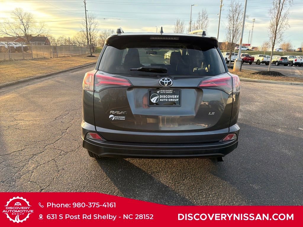 Used 2016 Toyota RAV4 LE image 8