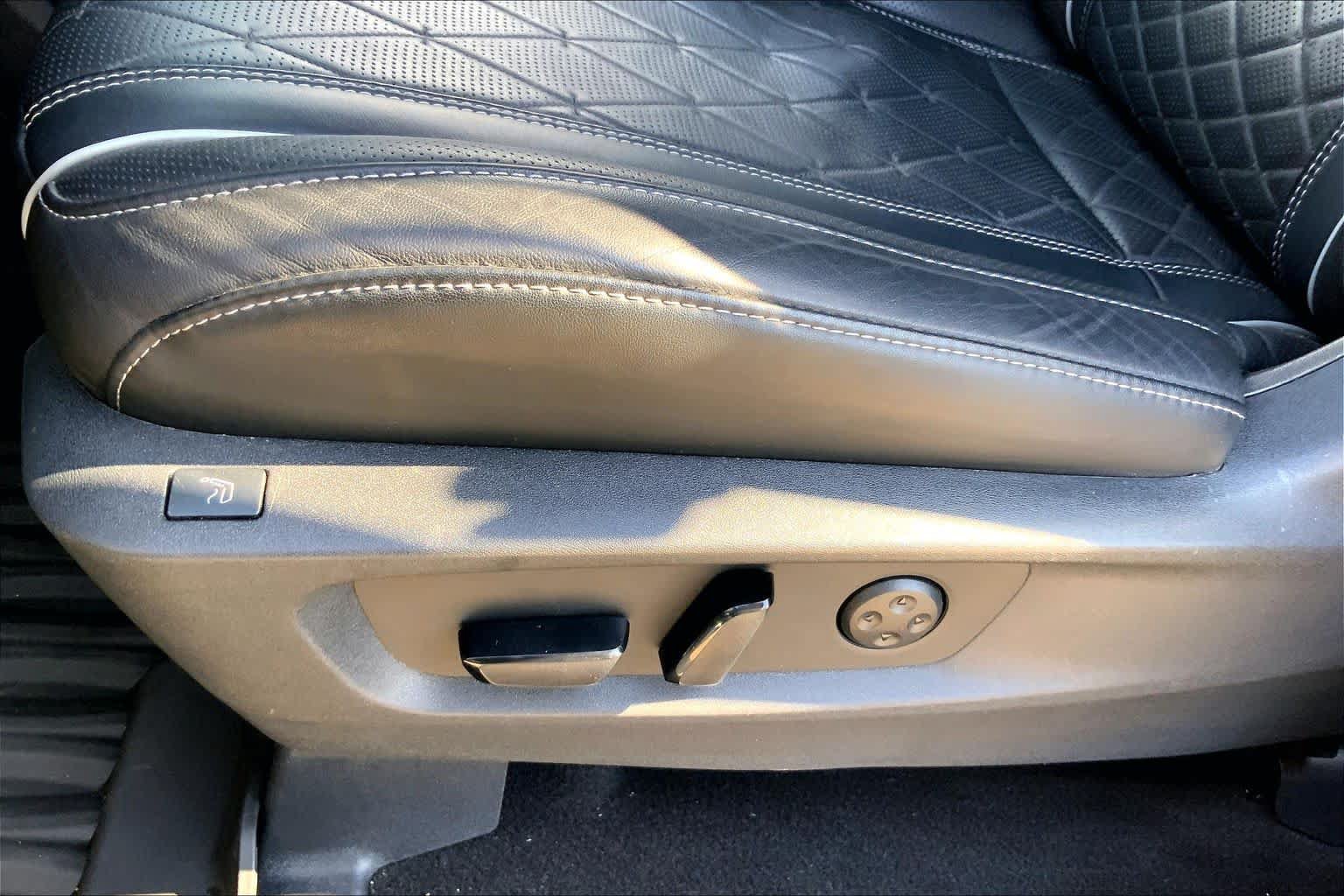 Used 2023 INFINITI QX60 Autograph AWD/4WD image 32