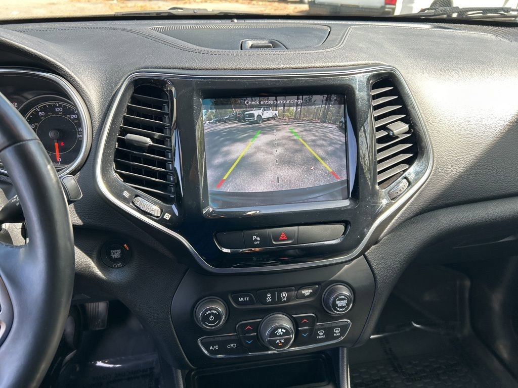 Used 2019 Jeep Cherokee Limited image 18