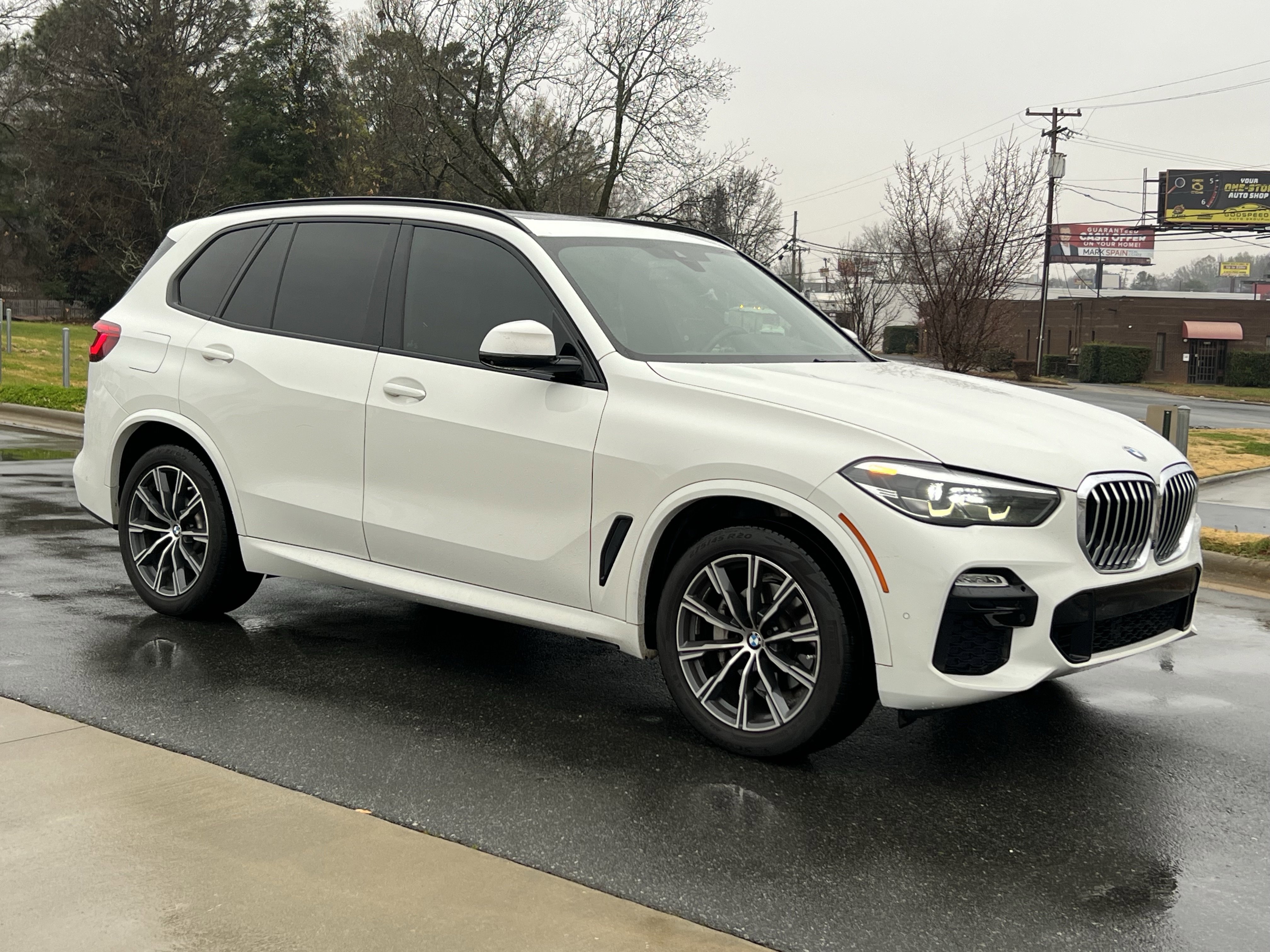 Used 2019 BMW X5 xDrive40i w/ M Sport Package