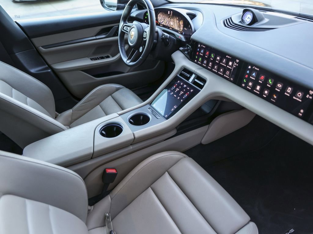 Certified 2021 Porsche Taycan 4S AWD/4WD image 34