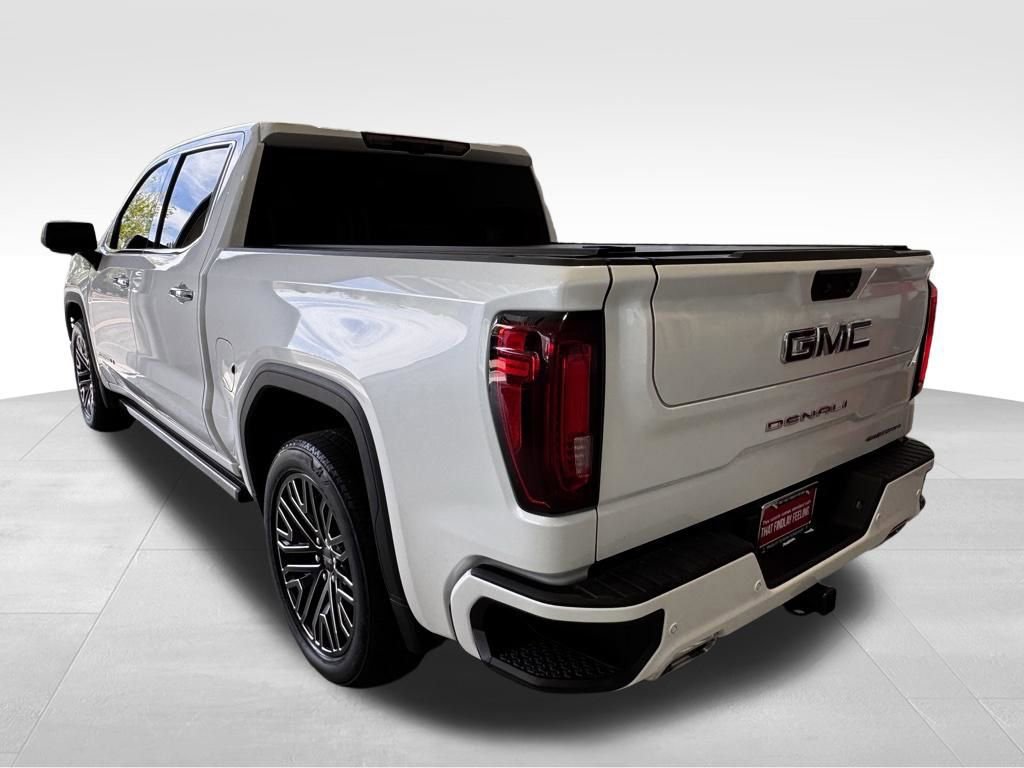 Used 2022 GMC Sierra 1500 Denali Ultimate AWD/4WD image 4
