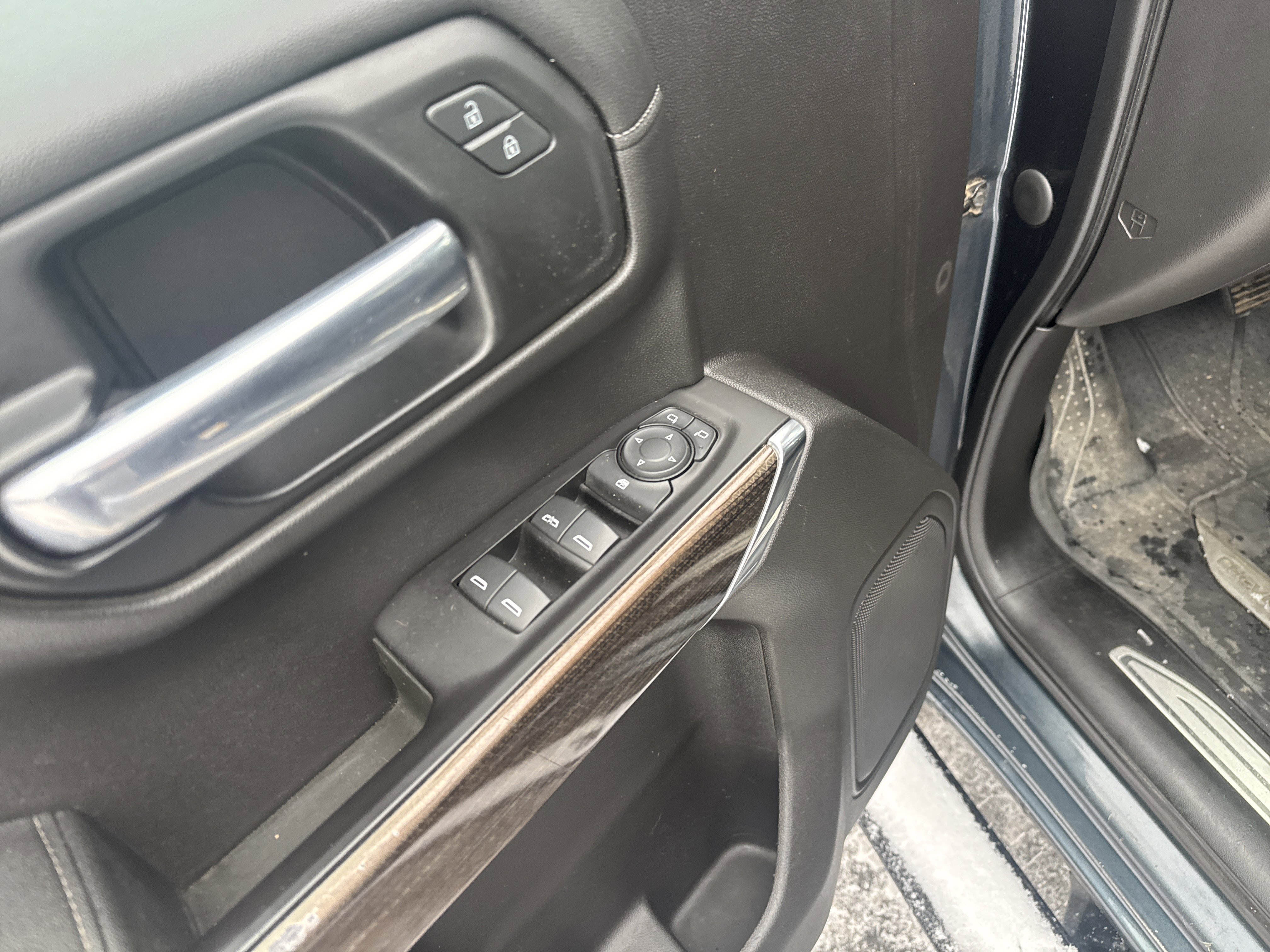 Used 2020 Chevrolet Silverado 1500 RST w/ All-Star Edition image 16