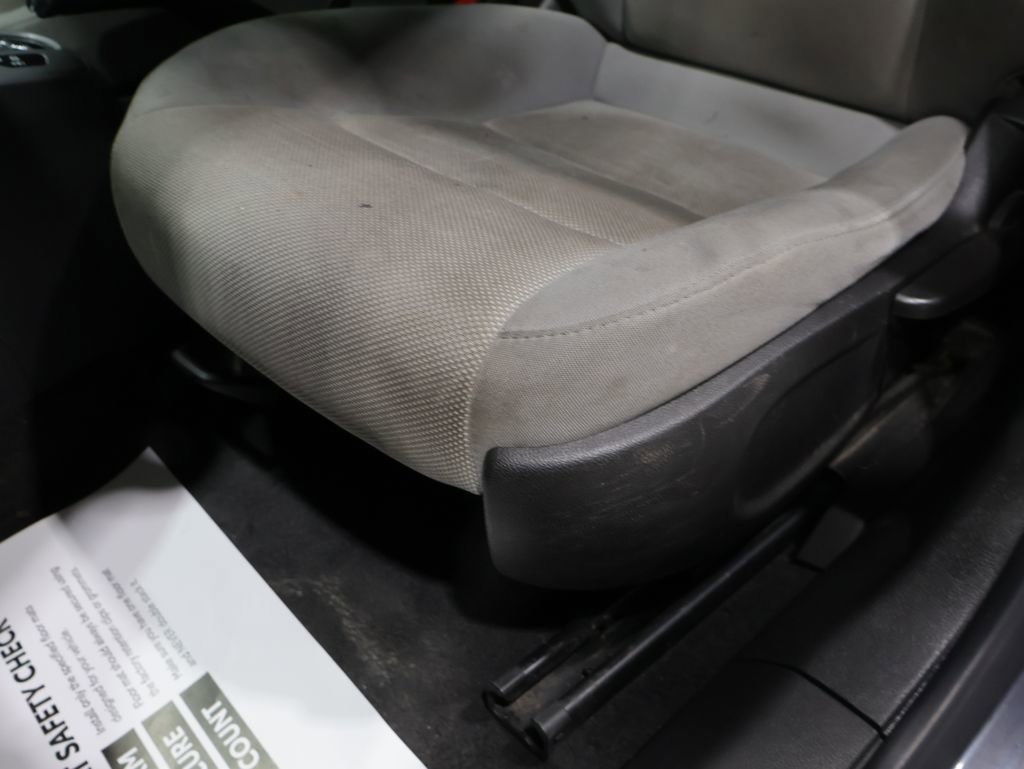 Used 2014 Chevrolet Cruze LT image 12