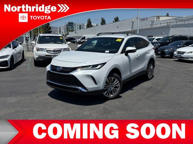 Used 2023 Toyota Venza XLE AWD/4WD image 1