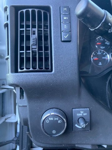 Used 2018 Chevrolet Express 2500 Work Van w/ Driver Convenience Package image 21