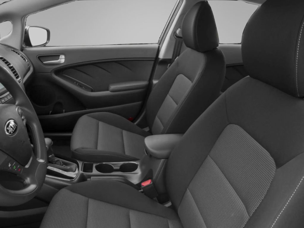 Used 2017 Kia Forte LX image 6