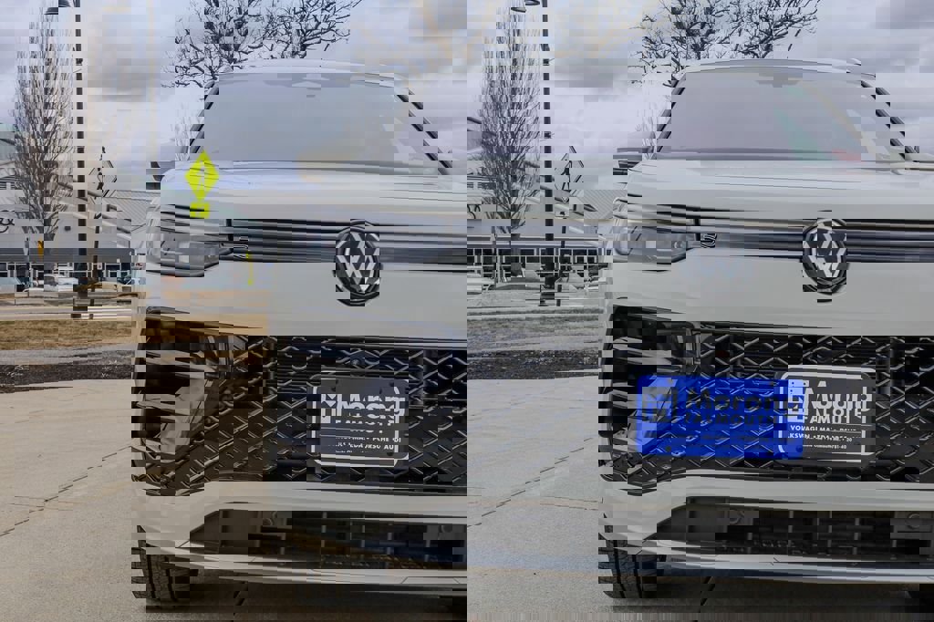 New 2026 Volkswagen Tiguan SEL R-Line image 5