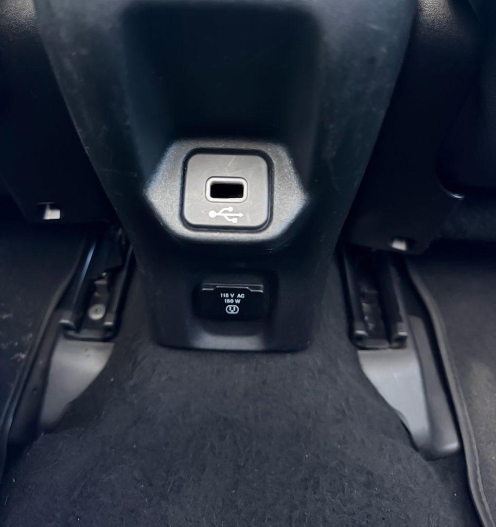 Used 2018 Jeep Renegade Limited w/ UConnect 8.4 Nav Group image 27