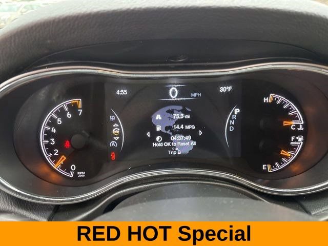 Used 2022 Jeep Grand Cherokee Laredo E w/ Security & Convenience Group AWD/4WD image 15