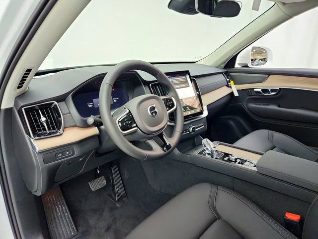 New 2025 Volvo XC90 T8 Plus w/ Protection Package Premier image 16