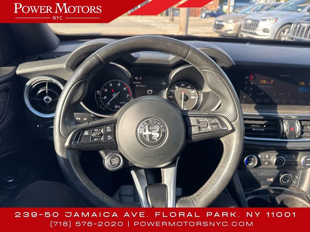 Used 2023 Alfa Romeo Stelvio Ti image 35