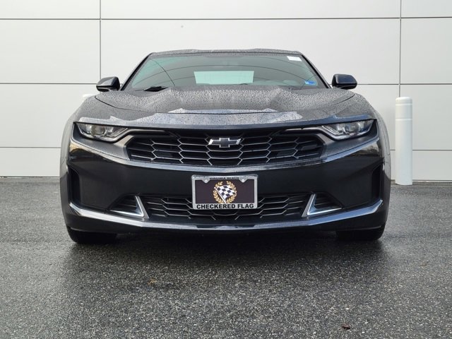 Used 2021 Chevrolet Camaro LT w/ RS Package image 4