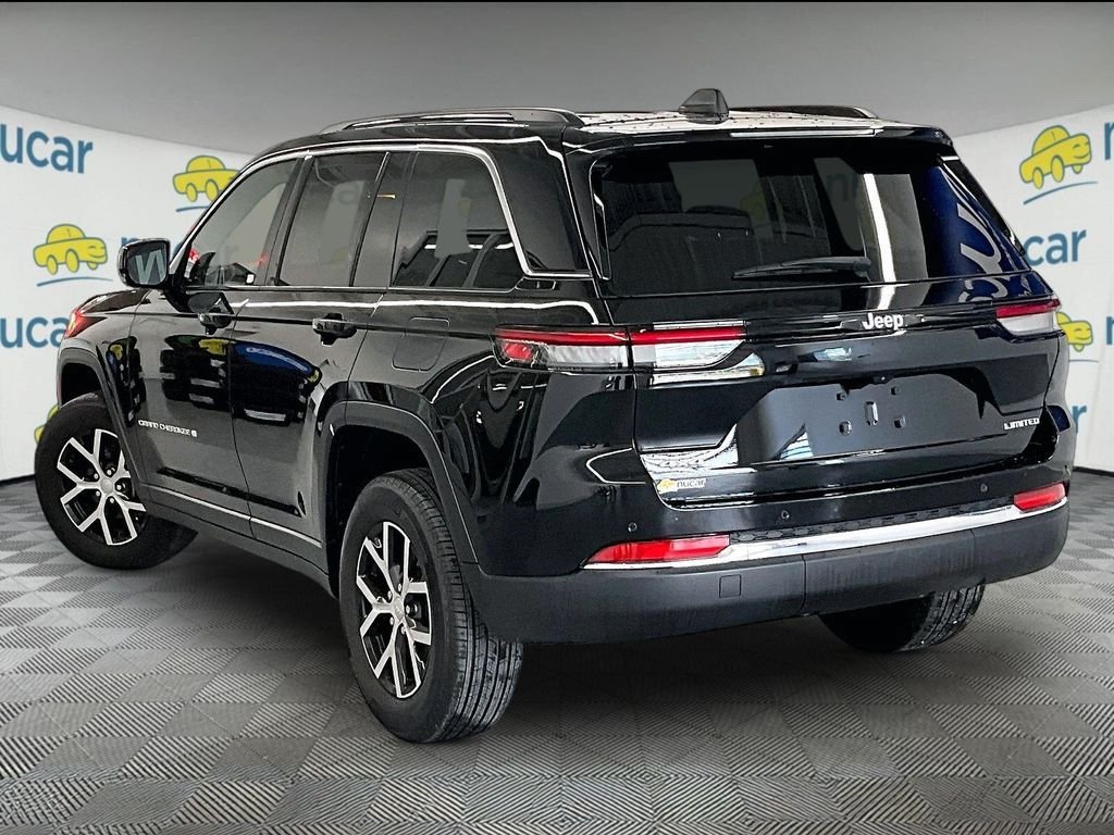 Used 2024 Jeep Grand Cherokee Limited AWD/4WD image 4