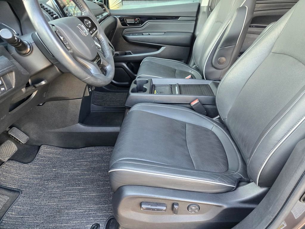 Used 2024 Honda Odyssey Elite image 25